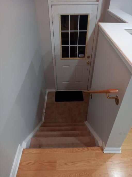 Adorable Private Suite In Ajax, Unique 2 Story Kültér fotó